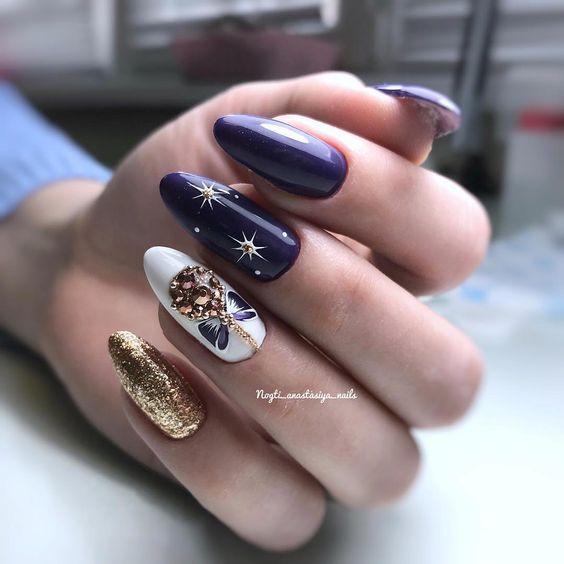 Świąteczny manicure z wzorkami